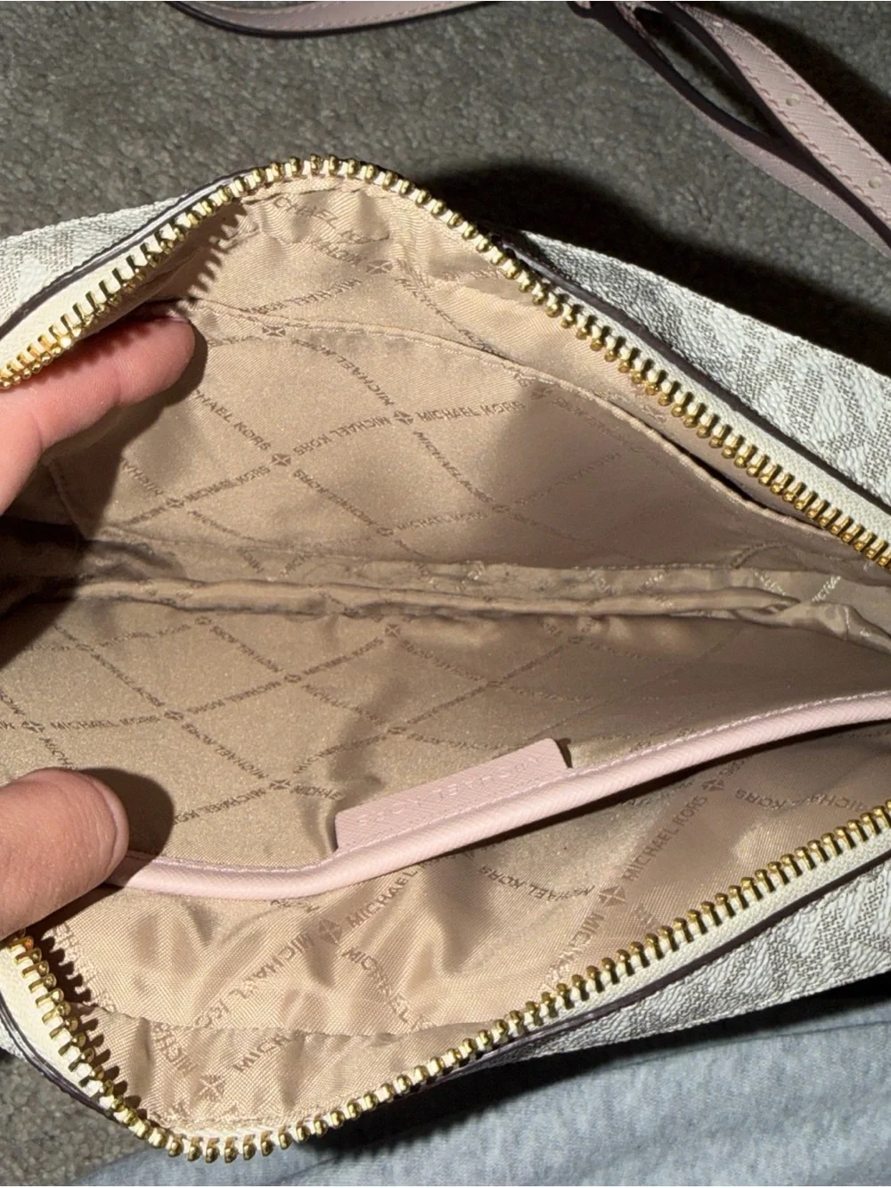 Michael Kors Pink Logo-Print Chain Detail Mini Crossbody - Picture 3 of 3